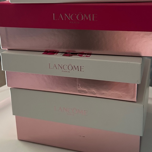 Gold Givenchy Ribbon - Picture 9 of 10